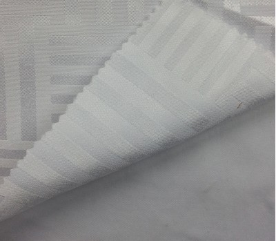 TB-FDN  提花桌布  枱布 100％滌  橫豎條紋-白色 橫間紋 正面照